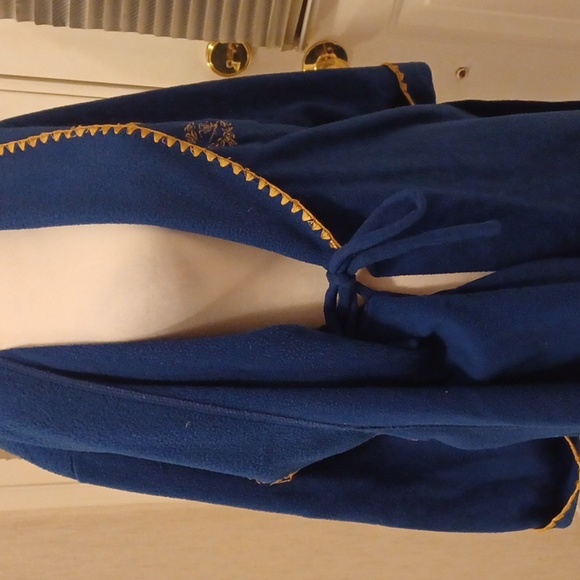 4/$40 Blue Fleece Robe - Size Medium - Picture 8 of 8